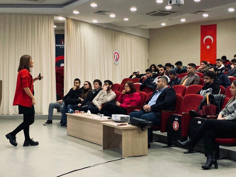 İSTE’DE SAĞLIKTA FARKINDALIK KONFERANSI  