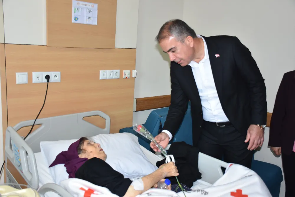 ÖMER ERDAL ÇELİK HASTALARIN HAYIR DUASINI ALDI
