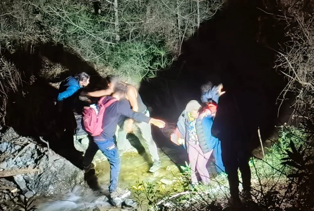 Hatay’da kaybolan 3 şahıs, ekiplerin 4 saatlik çalışmasıyla kurtarıldı