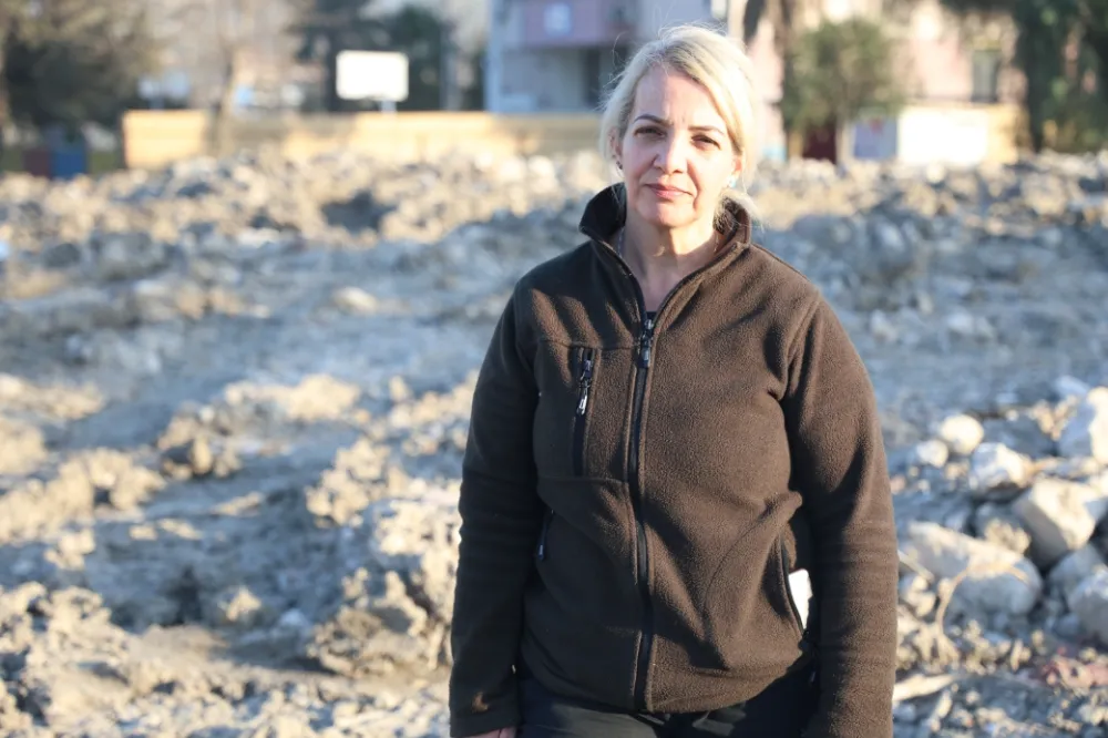 Asrın felaketinde evladı kucağında can veren annenin anlattıkları yürekleri burktu