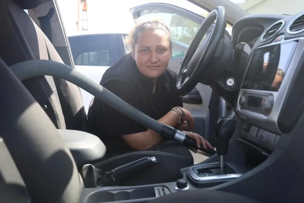 Oto yıkamada aile dayanışması