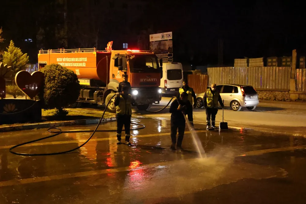 HBB’DEN KIRIKHAN’DA BAYRAM TEMİZLİĞİ