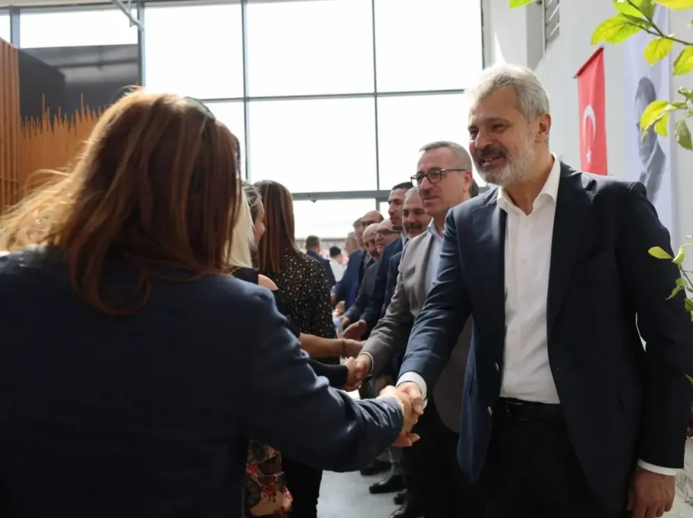 Başkan Öntürk’ten Bayram Mesajı: “Sizin Emeğinizle Bu Bayramı Yaşıyoruz”